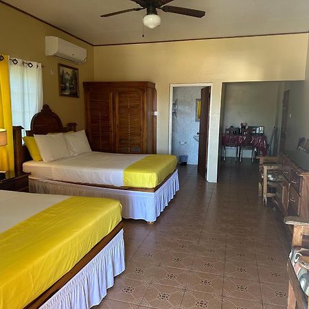 Brytan Villa Treasure Beach Esterno foto