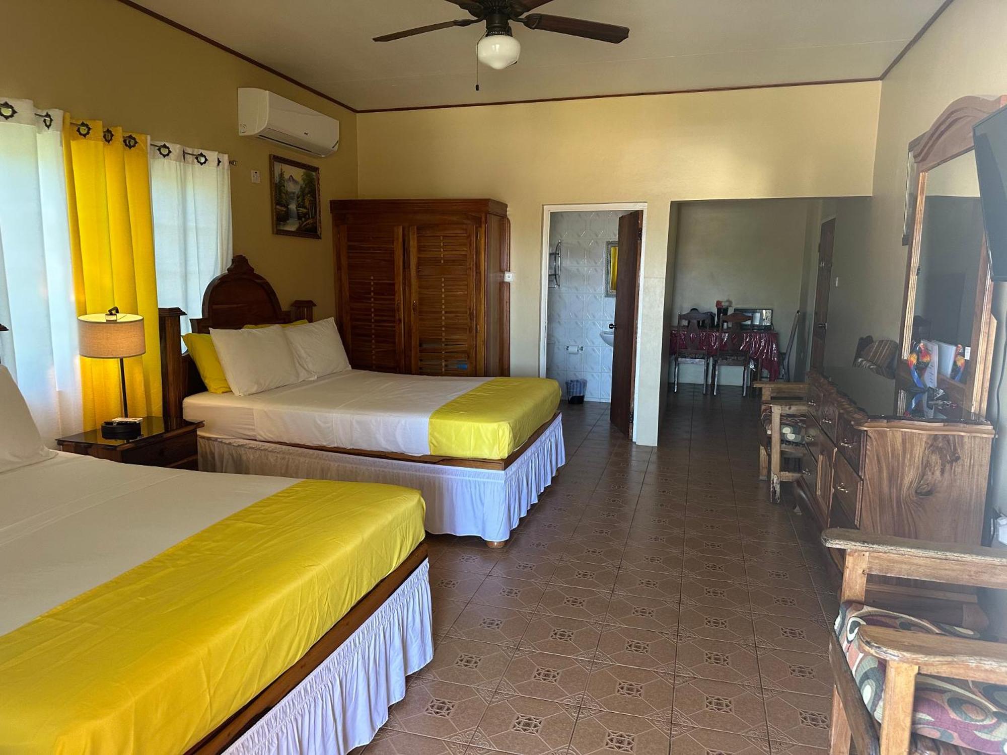 Brytan Villa Treasure Beach Esterno foto