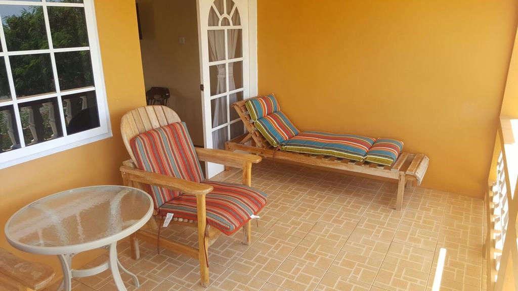 Brytan Villa Treasure Beach Esterno foto